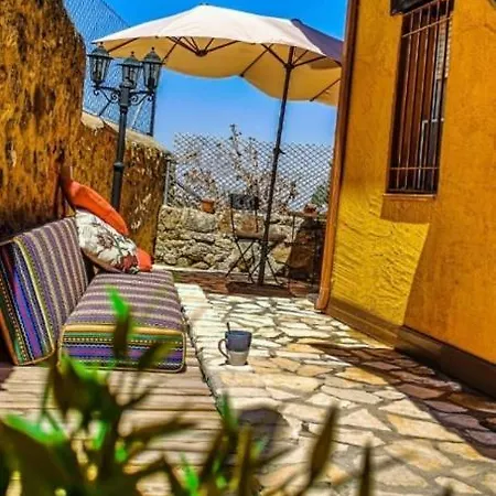El Rincon De Piron بيت للعطل *